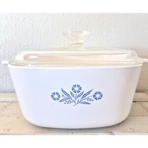 Vintage Corning Ware Blue Cornflower Covered Cassarole 2.5 Quart Made in USA